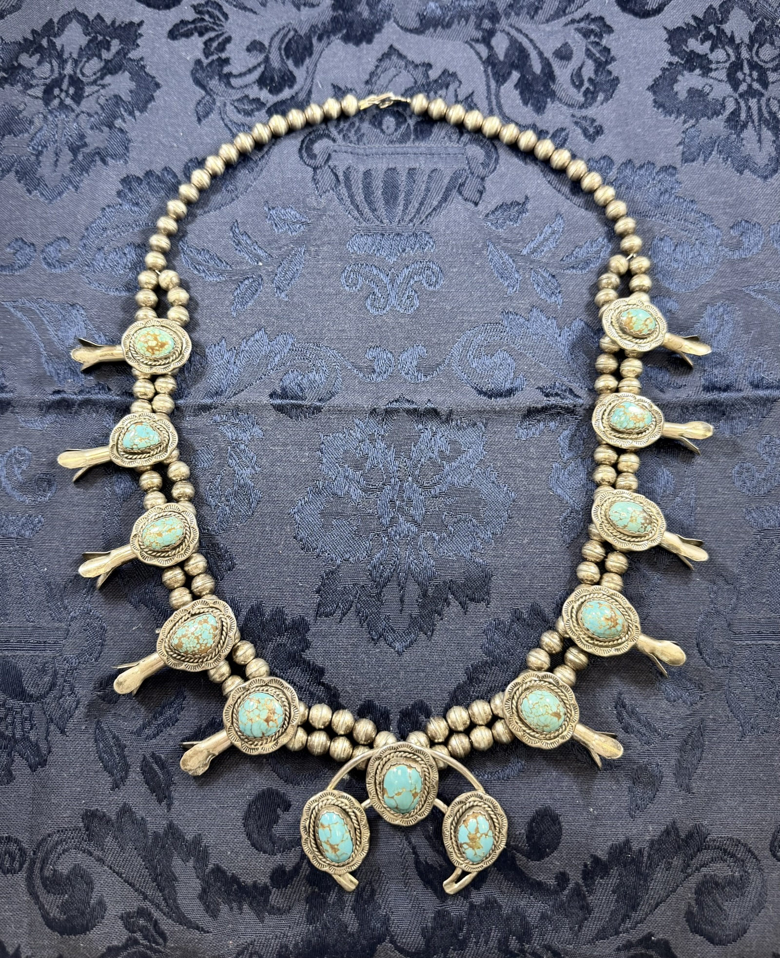 Navajo Pearls with Turquouise Like Stones · Lot 1019
