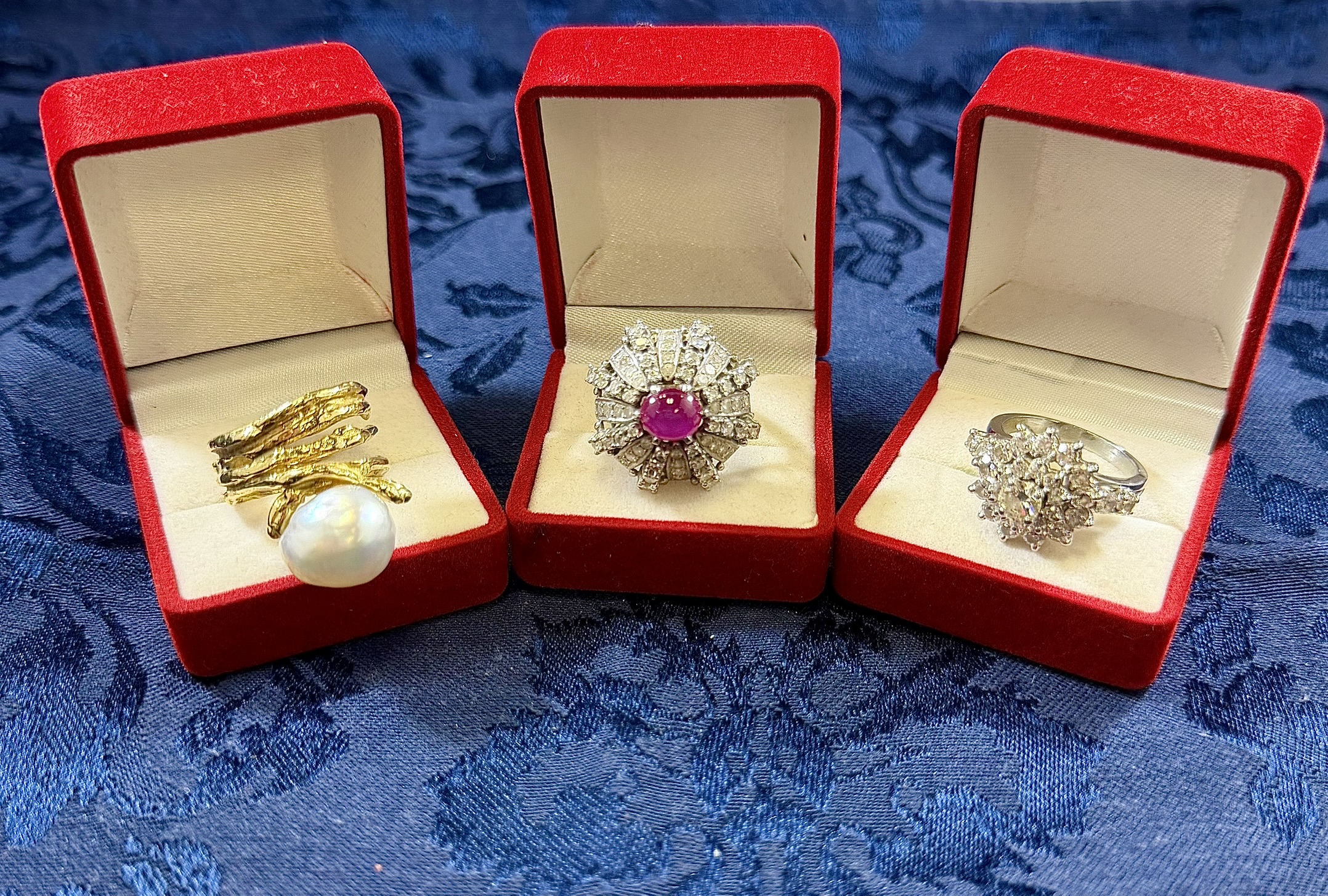 Silver Colored with Clear Stones Silver Colored with Pink & Clear Stones 18K with Pearl Like Stone · Lot 1488