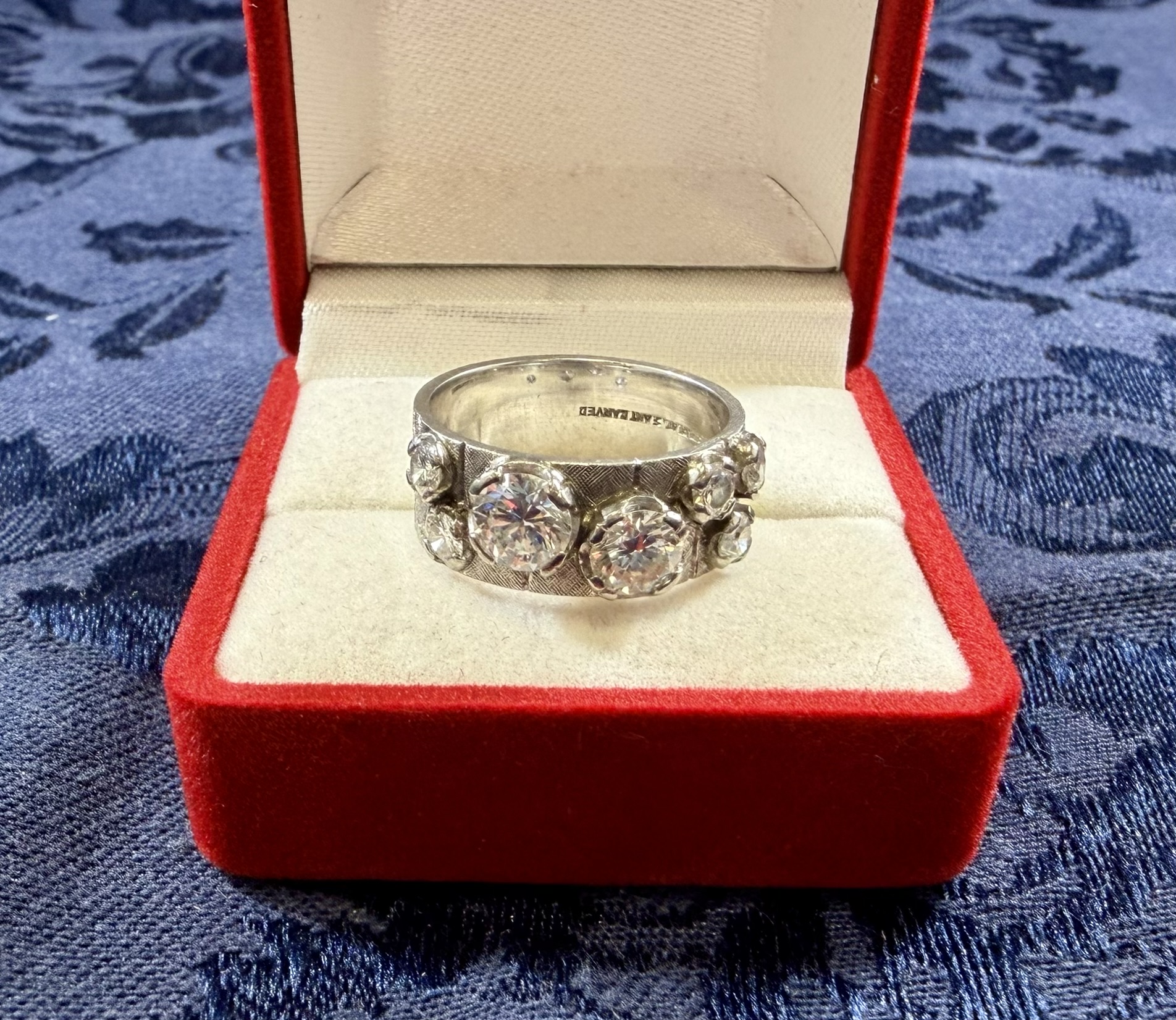 Platinum with Clear Stones · Lot 1505