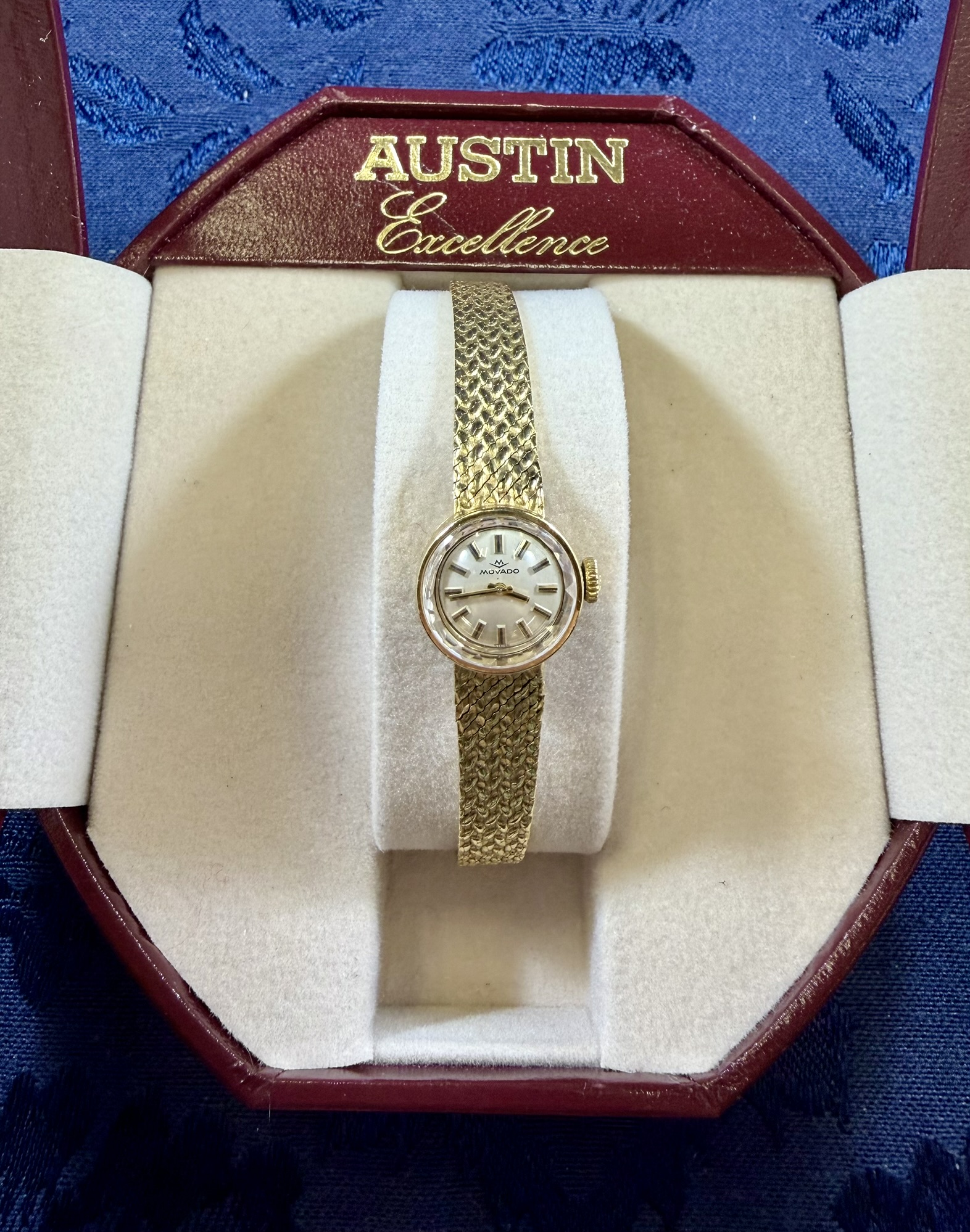 14K Ladies Movado Wristwatch · Lot 1649